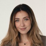 Анна Хурбатова